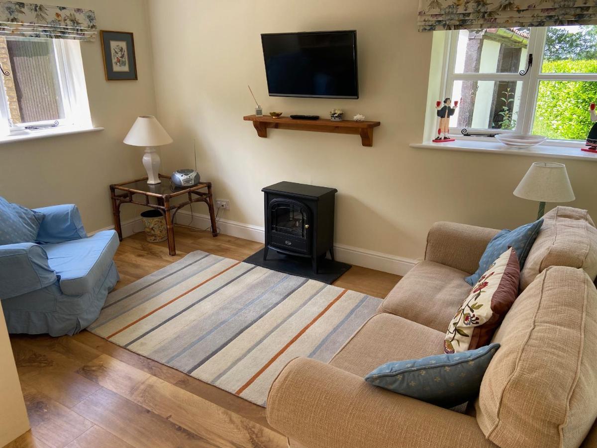 Oke Apple Cottage Shillingstone Extérieur photo